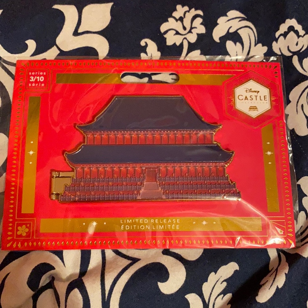 Disney Castle Collection Mulan’s Palace Jumbo Pin